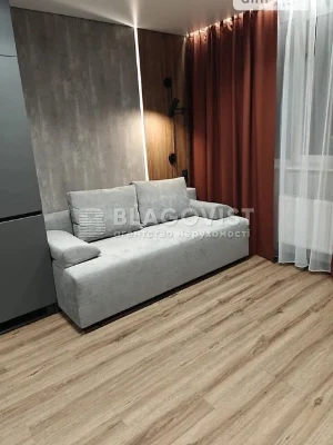 Продаж 2к квартири 49.3 кв. м на вул. Михайла Максимовича 32