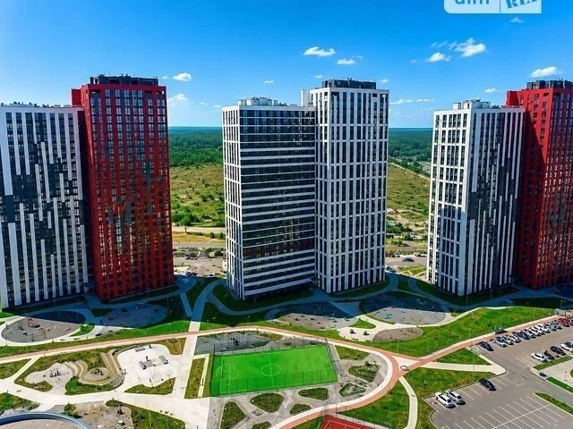 Продаж 3к квартири 80 кв. м на просп. Європейського Союзу 51