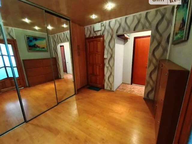Продаж 3к квартири 73 кв. м на пров. Квітневий 12 • ID 34831