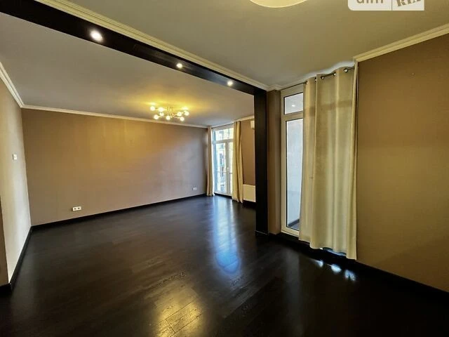 Продаж 3к квартири 83 кв. м на вул. Регенераторна 4 • ID 348