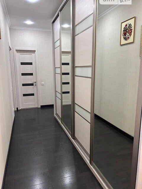 Продаж 3к квартири 83 кв. м на вул. Регенераторна 4 • ID 348