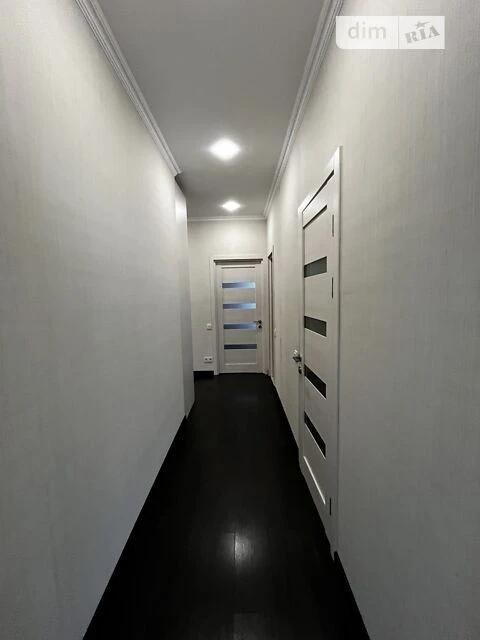Продаж 3к квартири 83 кв. м на вул. Регенераторна 4 • ID 348