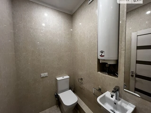 Продаж 3к квартири 83 кв. м на вул. Регенераторна 4 • ID 348