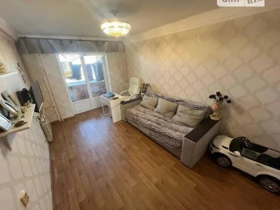 Продаж 3к квартири 60 кв. м на просп. Павла Тичини 21 • ID 3