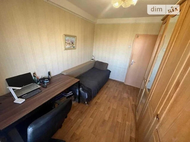 Продаж 3к квартири 60 кв. м на просп. Павла Тичини 21 • ID 3