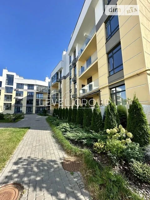 Продаж 2к квартири 75 кв. м на вул. Богатирська 32 • ID 3483
