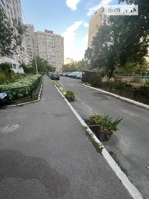 Продаж 1к квартири 42.9 кв. м на вул. Ревуцького 18 • ID 348