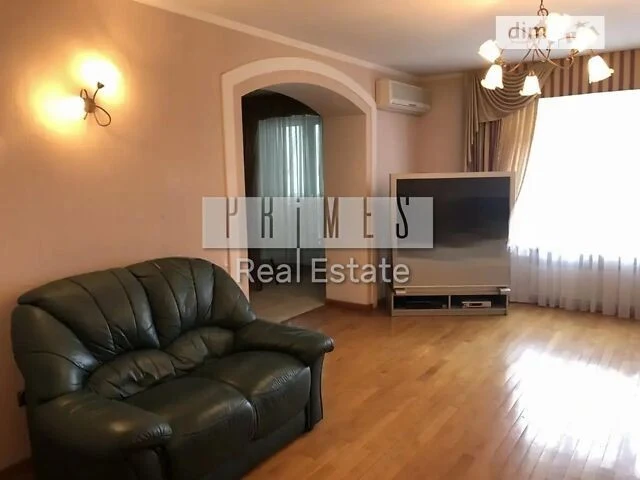 Продаж 3к квартири 121 кв. м на вул. Клінічна 4 • ID 3483404