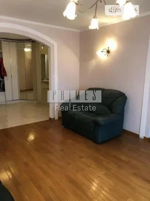 Продаж 3к квартири 121 кв. м на вул. Клінічна 4 • ID 3483404