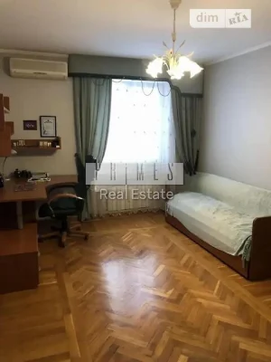 Продаж 3к квартири 121 кв. м на вул. Клінічна 4 • ID 3483404
