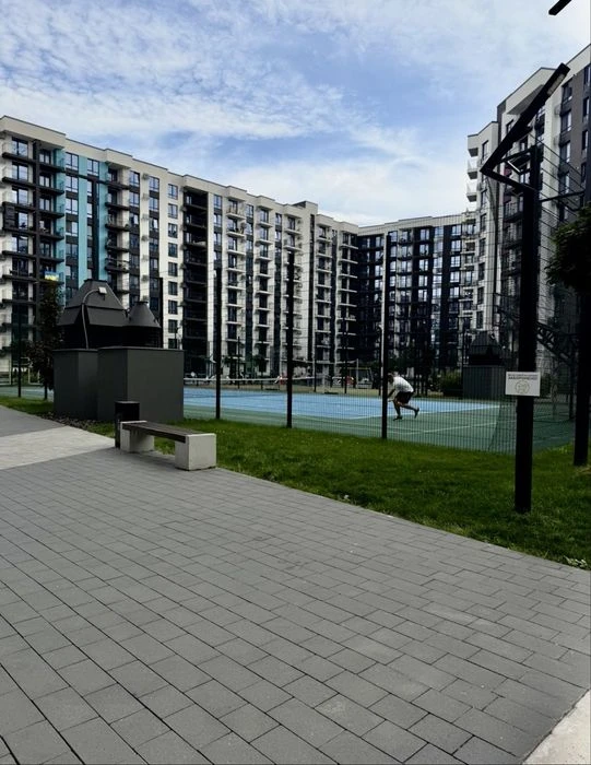 Продам однокімнатну ЖК « Family Plaza Без комісіі для Покупц
