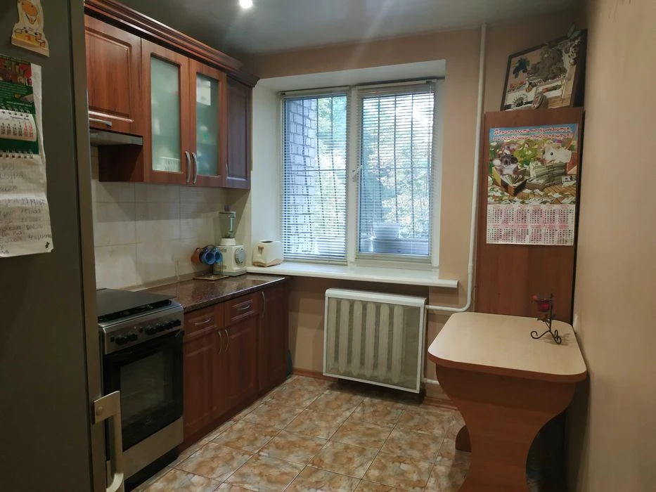 Продам 2-ком. квартиру в центре. Бульвар гвардейский.