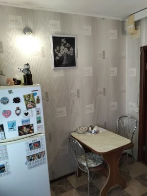 Продаю 4-х ком.кв.6/9 ул.Академика Александрова