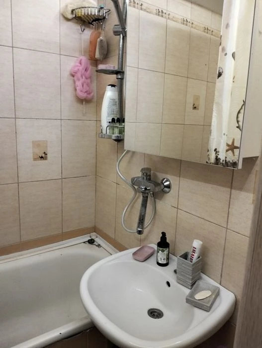 Продаю 4-х ком.кв.6/9 ул.Академика Александрова
