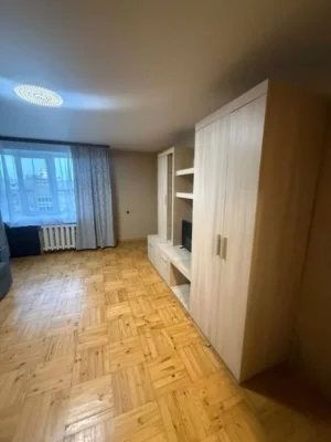 Продається простора 3-х кімнатна квартира в Голосіївському р