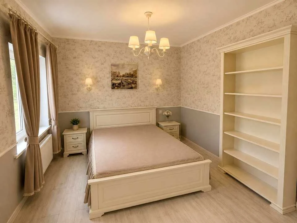 Будинок. Київ, 70-та Садова вул.