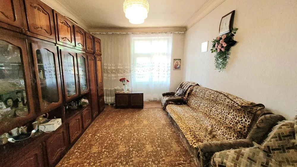 2к Сталінка. Металлургів. Окремі кімнати.