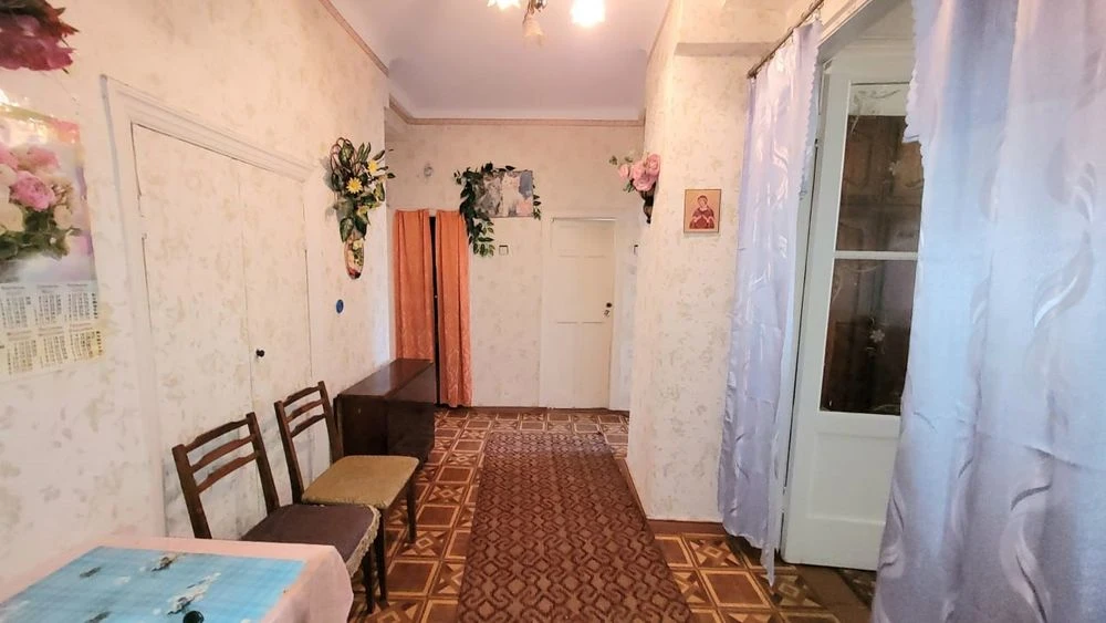 2к Сталінка. Металлургів. Окремі кімнати.