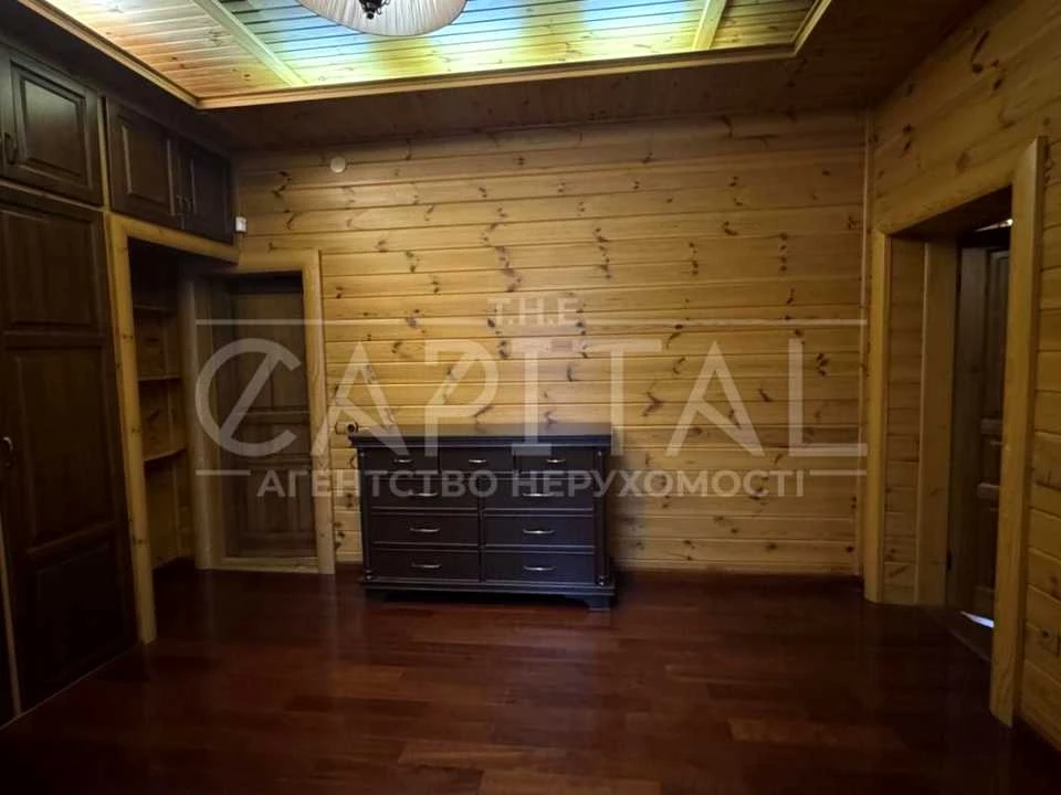 Будинок. Київ, Березнева вул.