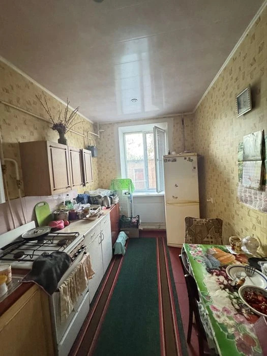 Продається квартира поруч з Центром міста