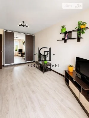 Sale of 1-room apartment 37 sq. m on Stetsenka Street 75B building 1 •