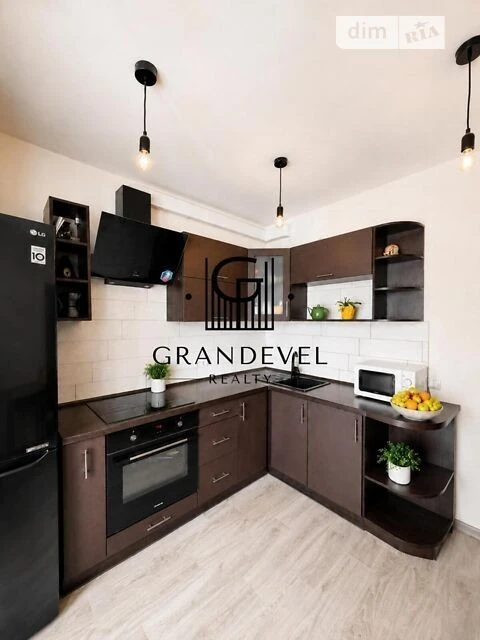 Sale of 1-room apartment 37 sq. m on Stetsenka Street 75B building 1 •