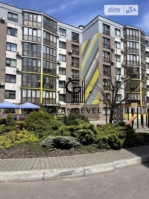 Sale of 1-room apartment 37 sq. m on Stetsenka Street 75B building 1 •