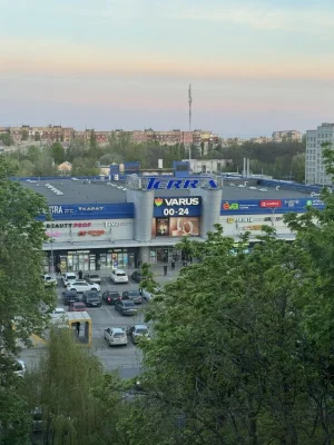 Продам 3к Тополь-1 возле ТЦ Терра