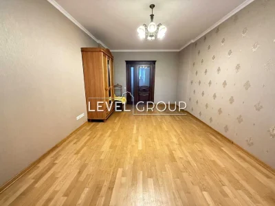 Квартира. Київ, Михайла Максимовича вул. (Онуфрія Трутенка)