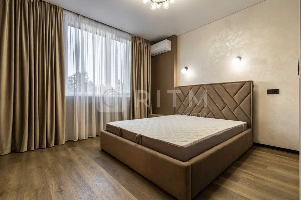 Продаж 2-кімнатної квартири в ЖК  бізнес класу “Квартал 5”