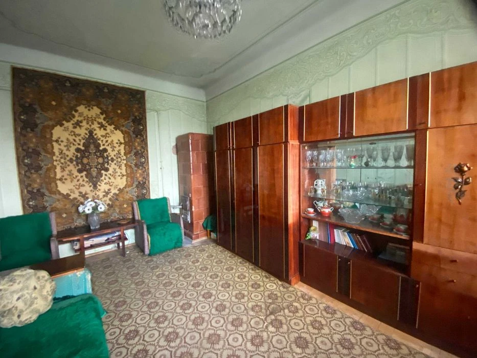 Продаж! 3х кімн  "сталінка"!простора квартира  у Франківсько