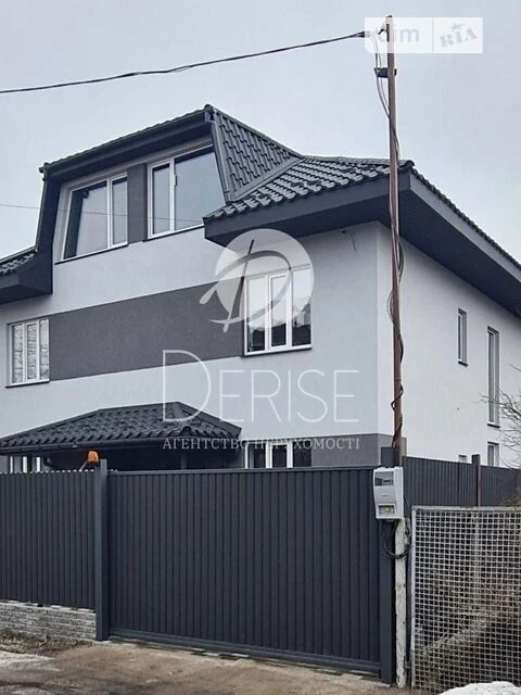 Продаж 3 поверхового будинку з ділянкою на 3 сотки, 165.6 кв