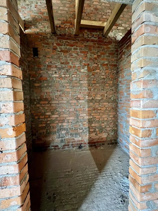 Двоян від забудовника мас. Макарова