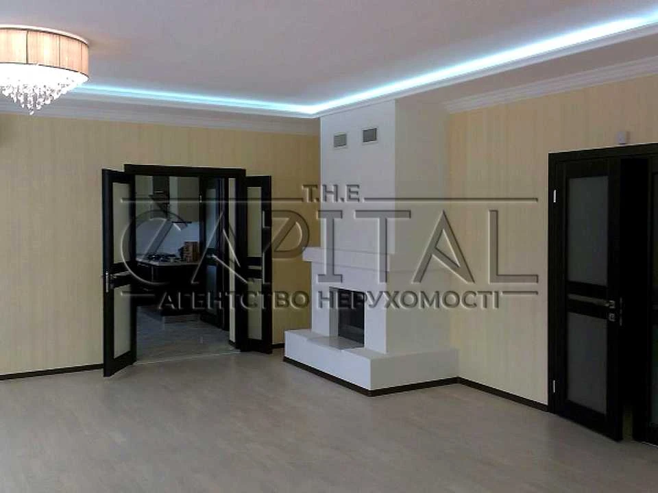 Будинок. Київ, Академіка Івахненка пров. (Чаплигіна)