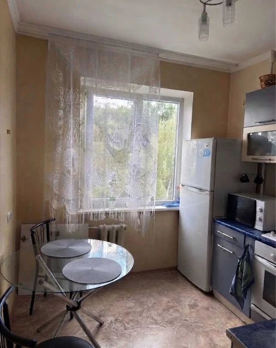 2к.квартира, Половки, окремі кімнати, 5/9, покращене планува