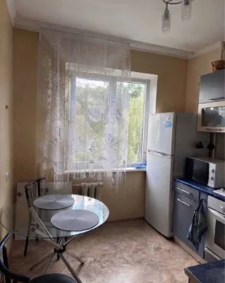 2к.квартира, Половки, окремі кімнати, 5/9, покращене планува