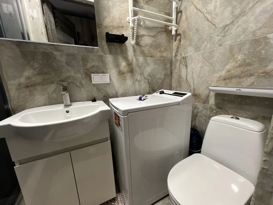 Продам 1-кімнатну смарт квартиру в центрі