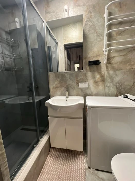 Продам 1-кімнатну смарт квартиру в центрі
