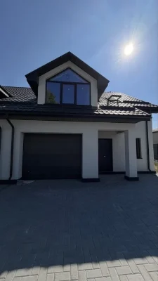 Продаж таунхауса 160 м² з гаражем на Лелеківці