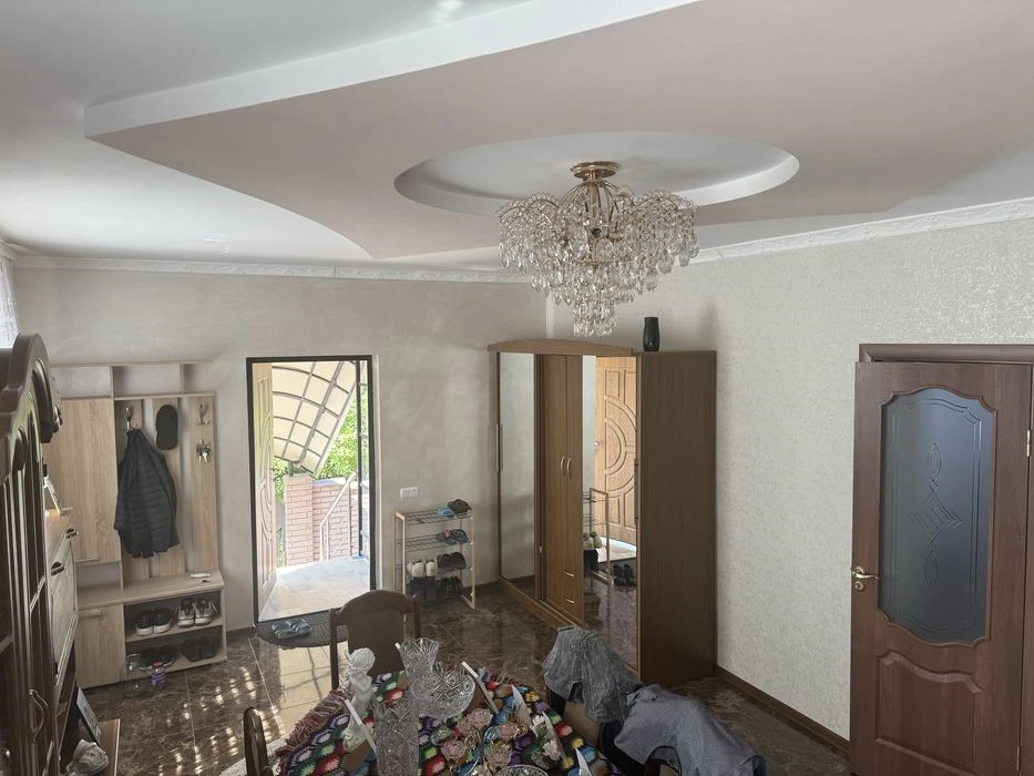 Продам будинок вул. Степового місто Чернівці.