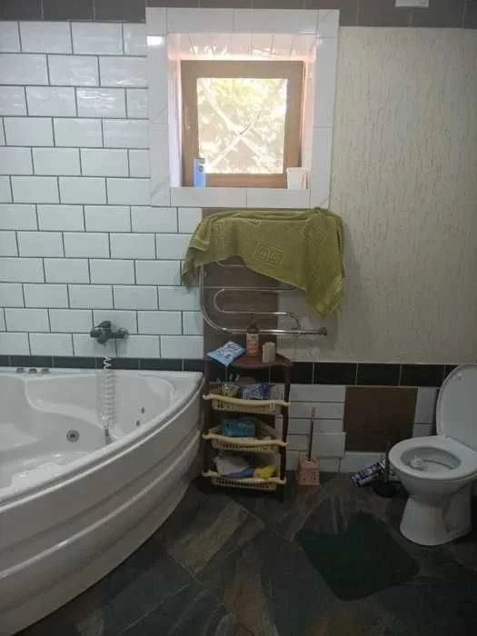 Продам 2-поверховий будинок із власним СТО ЖМ Фрунзенський,