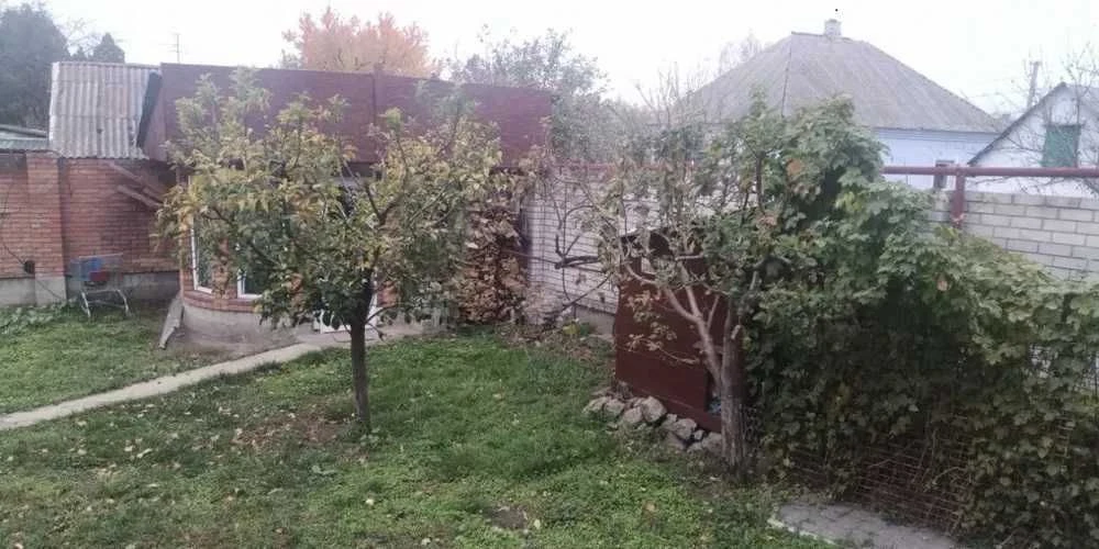 Продам 2-поверховий будинок із власним СТО ЖМ Фрунзенський,