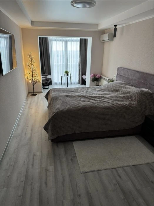 Продам 3х кім квартиру вул Світла Хортицький р-н