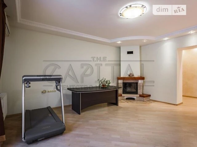 Sale of a 5-room apartment of 175 sq. m. on Oleksandra Konyskyi St. 7