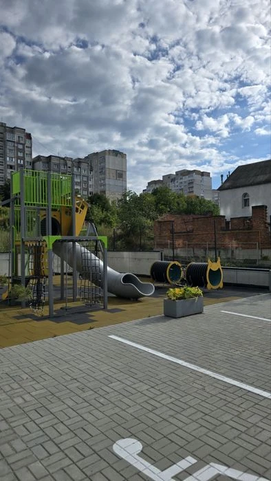 Продаж 3к квартири