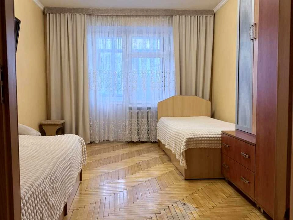 Квартира. Львів, Низинна вул.