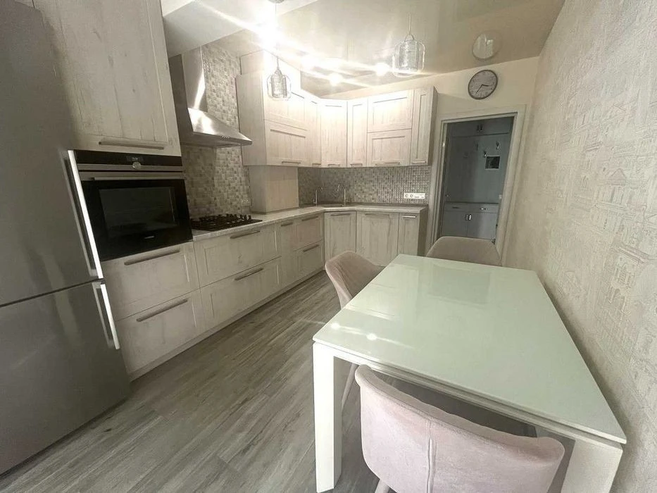 Продаж 3-к квартири ЖК Лісова казка, Радистів 34