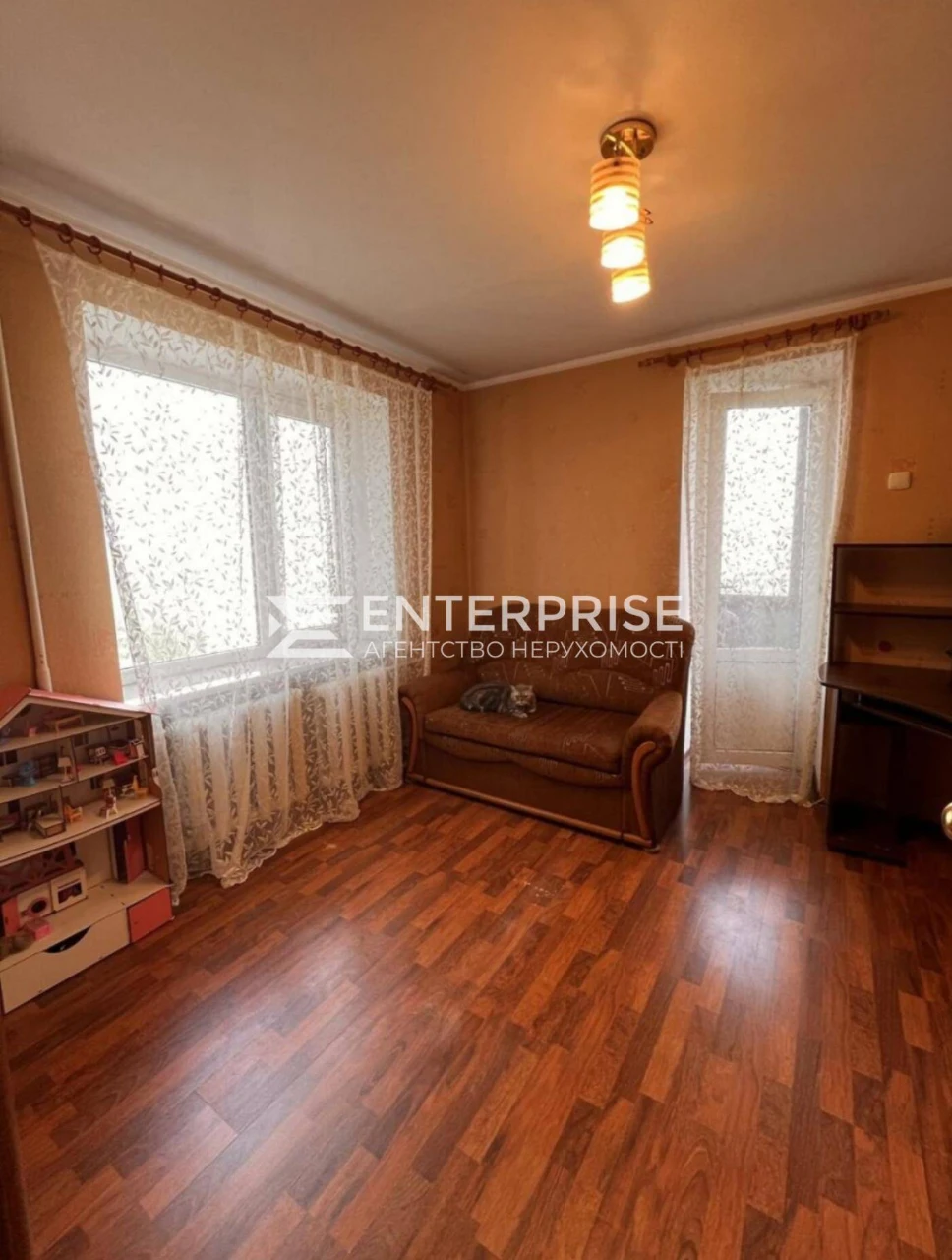 Продажа 3к квартири в Солом'янському районі, вул. Єреванська