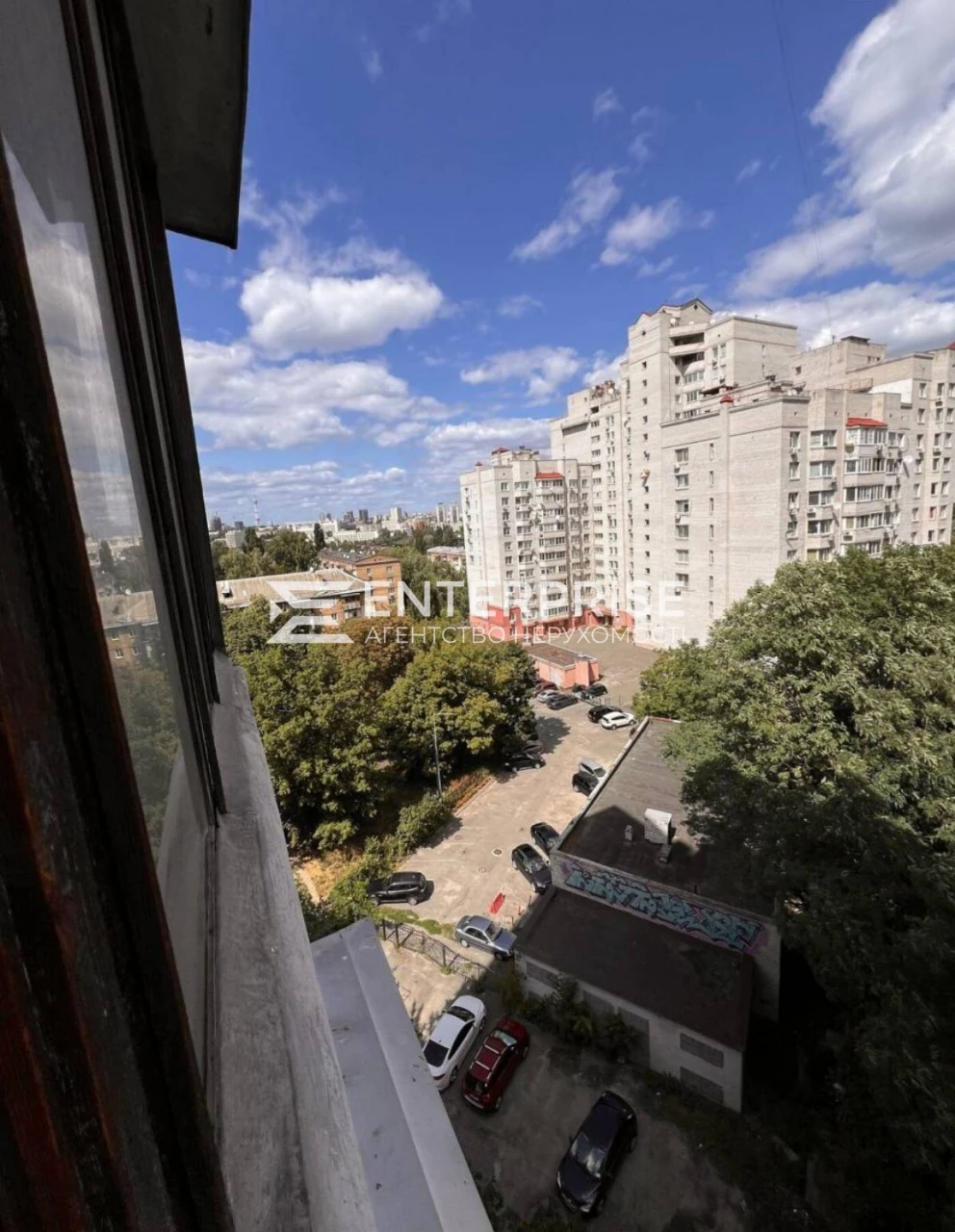 Продажа 3к квартири в Солом'янському районі, вул. Єреванська