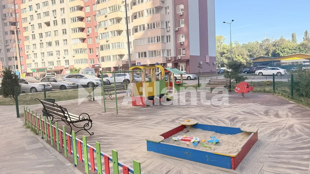 Квартира Оболрнь однокімнатна